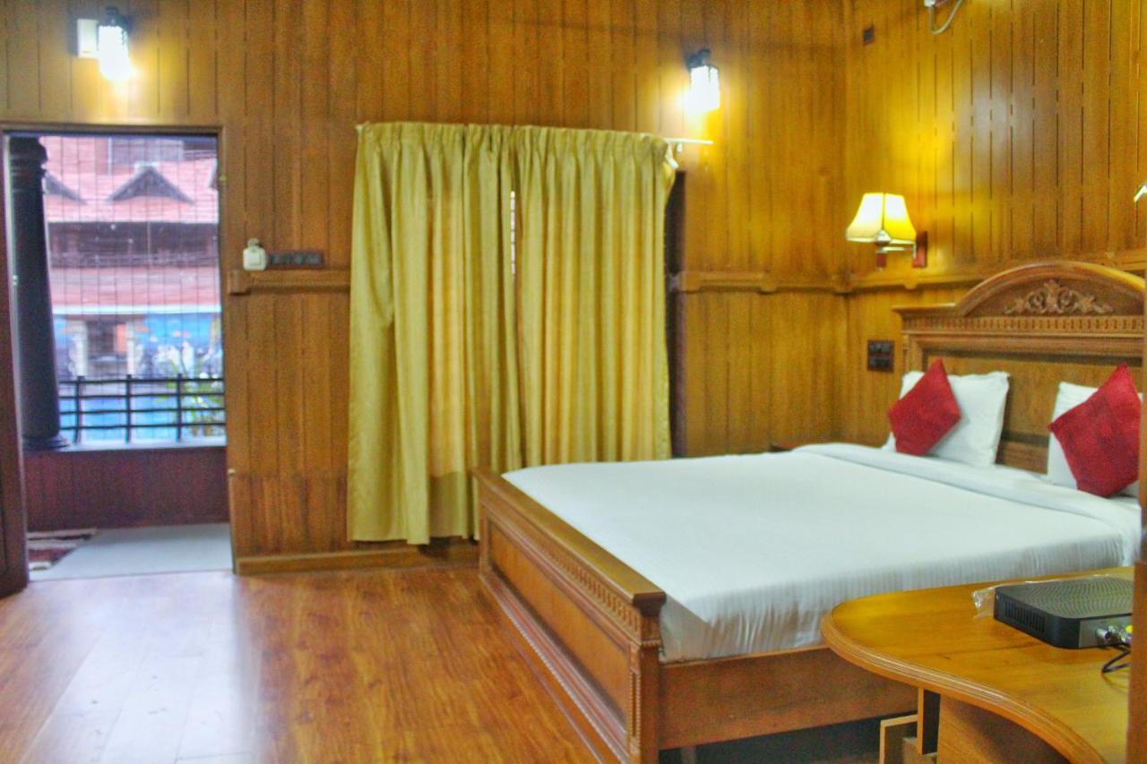 Nikhil Ayurvedic Heritage Hotel Varkala Luaran gambar